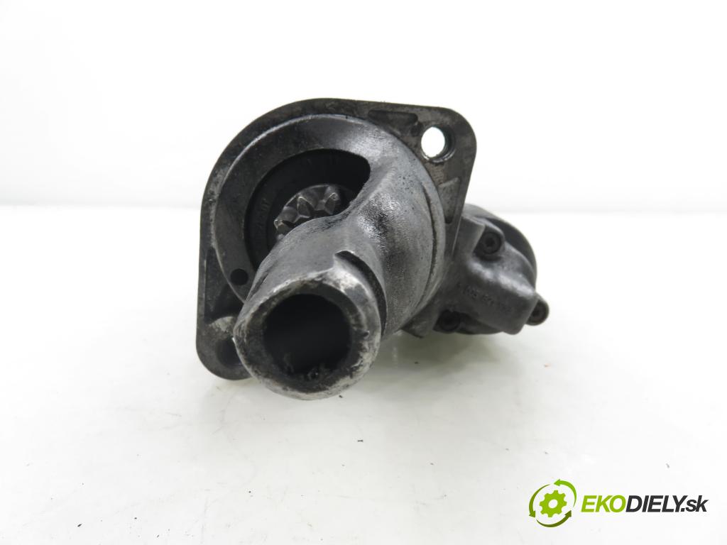 AUDI A4 (8E2, B6) SEDAN 2003 132,00 2.5 TDI V6 180 quattro - AKE 2496,00 Štartér 0001109021 (Štartér)