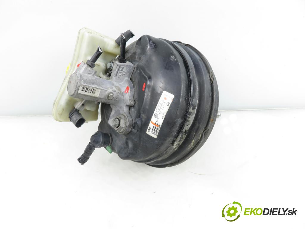 AUDI A4 (8E2, B6) SEDAN 2003 132,00 2.5 TDI V6 180 quattro - AKE 2496,00 posilovač 8E0612105M (Servočerpadlo)