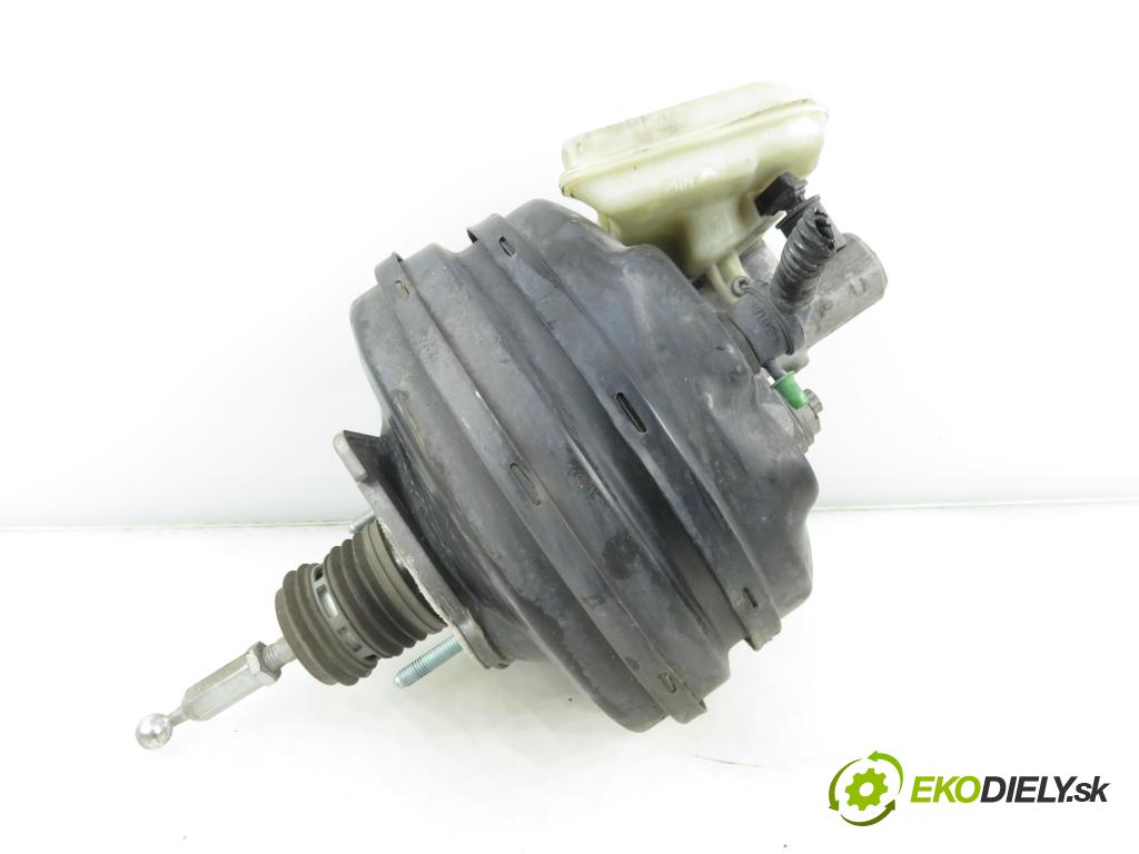 AUDI A4 (8E2, B6) SEDAN 2003 132,00 2.5 TDI V6 180 quattro - AKE 2496,00 posilovač 8E0612105M (Servočerpadlo)