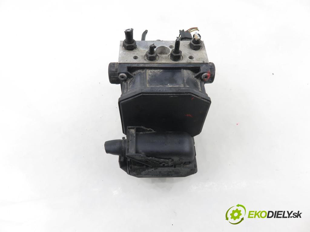 AUDI A4 (8E2, B6) SEDAN 2003 132,00 2.5 TDI V6 180 quattro - AKE 2496,00 pumpa ABS 0265950012 (Pumpa ABS)