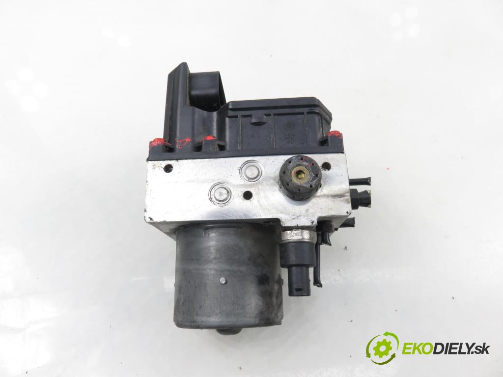 AUDI A4 (8E2, B6) SEDAN 2003 132,00 2.5 TDI V6 180 quattro - AKE 2496,00 pumpa ABS 0265950012 (Pumpa ABS)