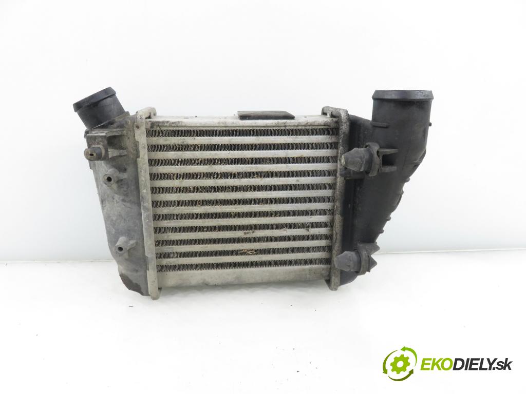 AUDI A4 (8E2, B6) SEDAN 2003 132,00 2.5 TDI V6 180 quattro - AKE 2496,00 chladič intercooler 8E0145806C