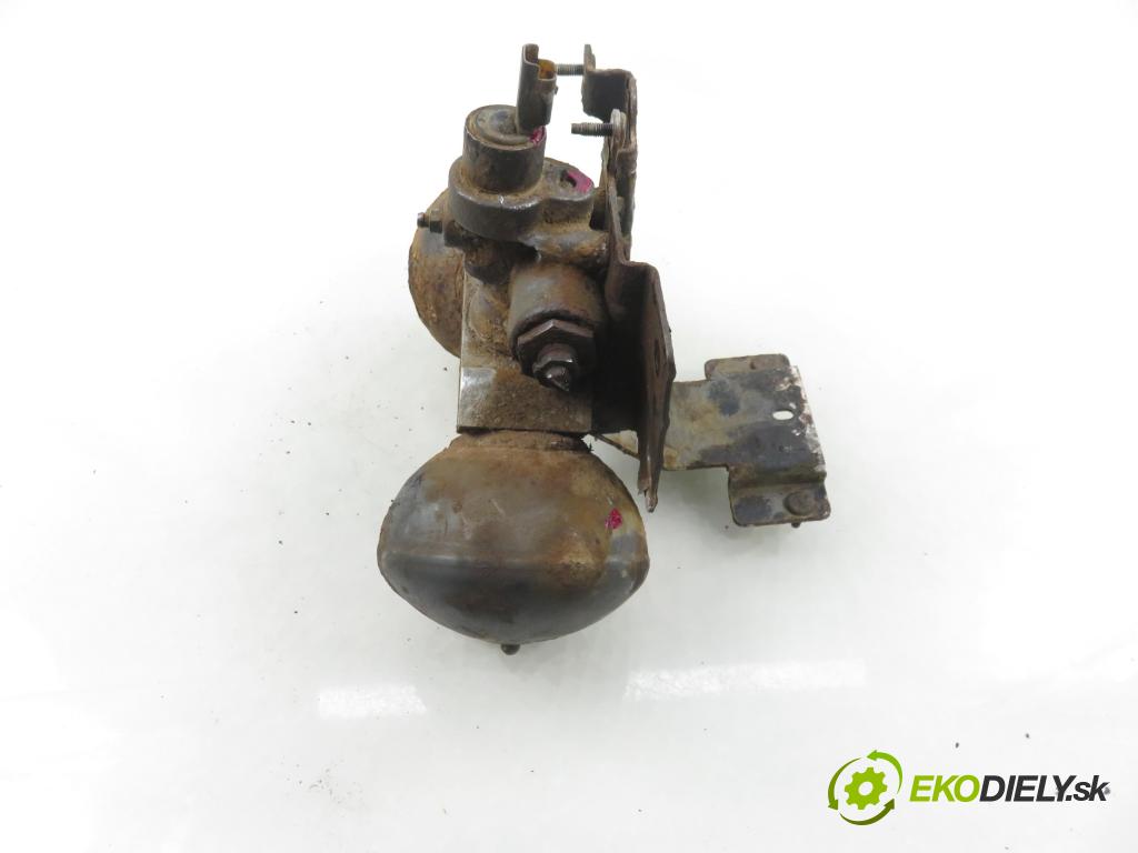 CITROEN C5 III Break (RW_) KOMBI 2008 150,00 2.7 HDi - UHZ (DT17BTED4) 2720,00 rozdělovač hydraulický  (Rozdělovač)