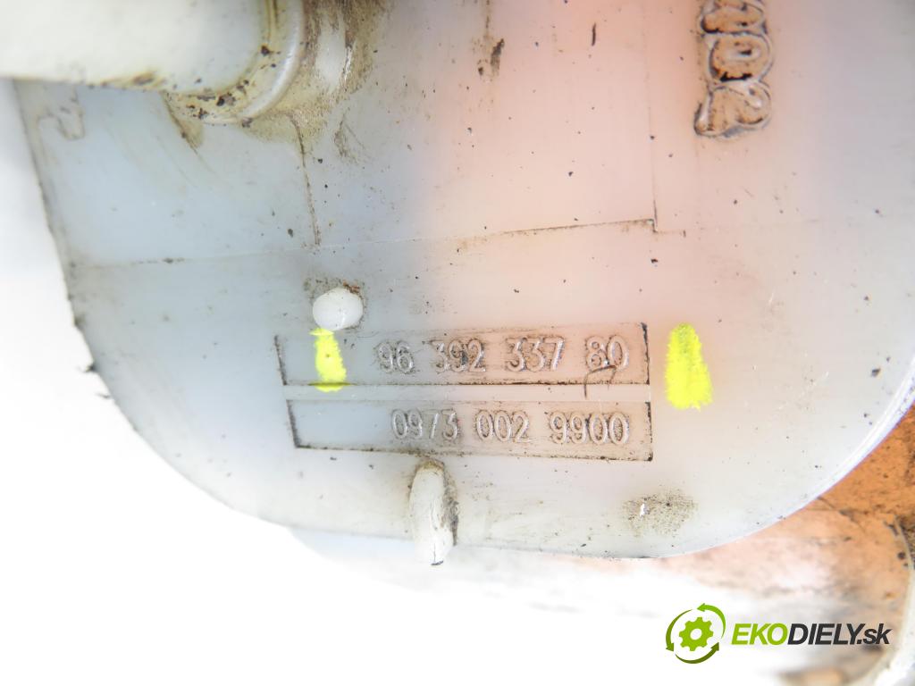 CITROEN C5 II (RC_) SEDAN 2005 100,00 2.0 HDi 136 - RHR (DW10BTED4) 1997,00 nádržka TEKUTINA: FAP 20012990100 ; 9639233780