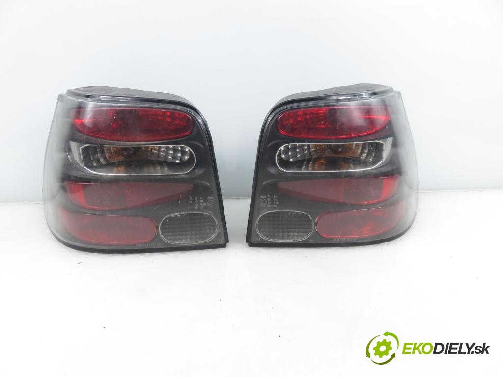 VW GOLF IV (1J1) HB 2001 66,00 1.9 TDI 90 - ALH 1896,00 svetla zadní část