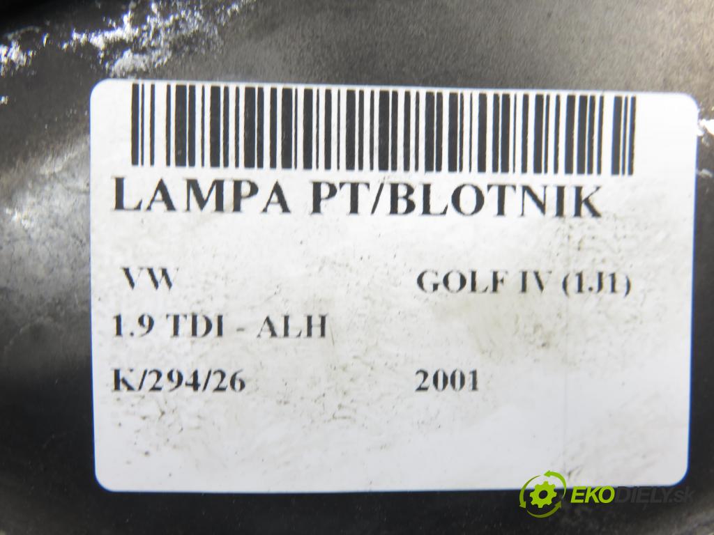 VW GOLF IV (1J1) HB 2001 66,00 1.9 TDI 90 - ALH 1896,00 svetla zadní část