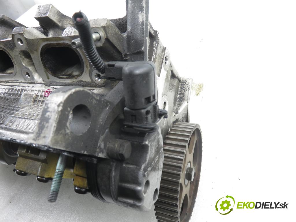 AUDI A3 (8L1) HB 2001 92,00 1.8 - AGN 1781,00 (hlava 058103373D