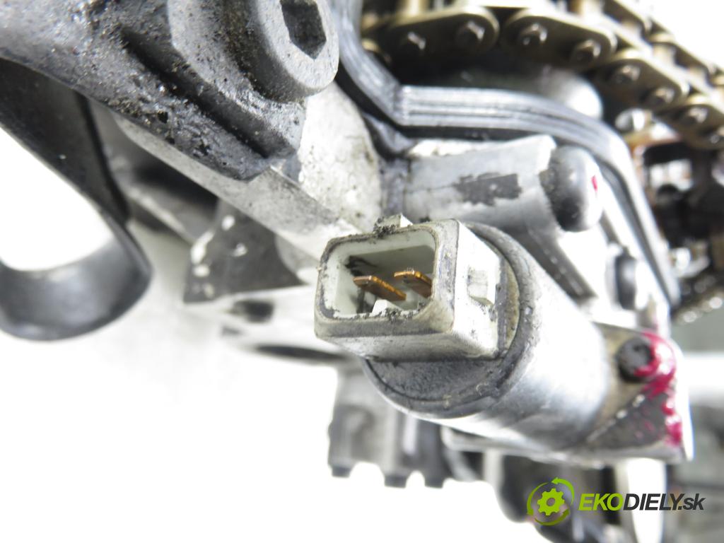 AUDI A3 (8L1) HB 2001 92,00 1.8 - AGN 1781,00 (hlava 058103373D