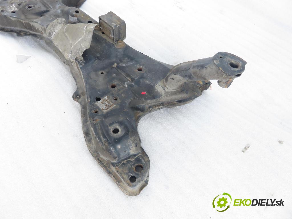 TOYOTA YARIS (_P1_) HB 2001 63,00 1.3 VVTi 86 - 2NZ-FE 1299,00 PŘEDNÍ: