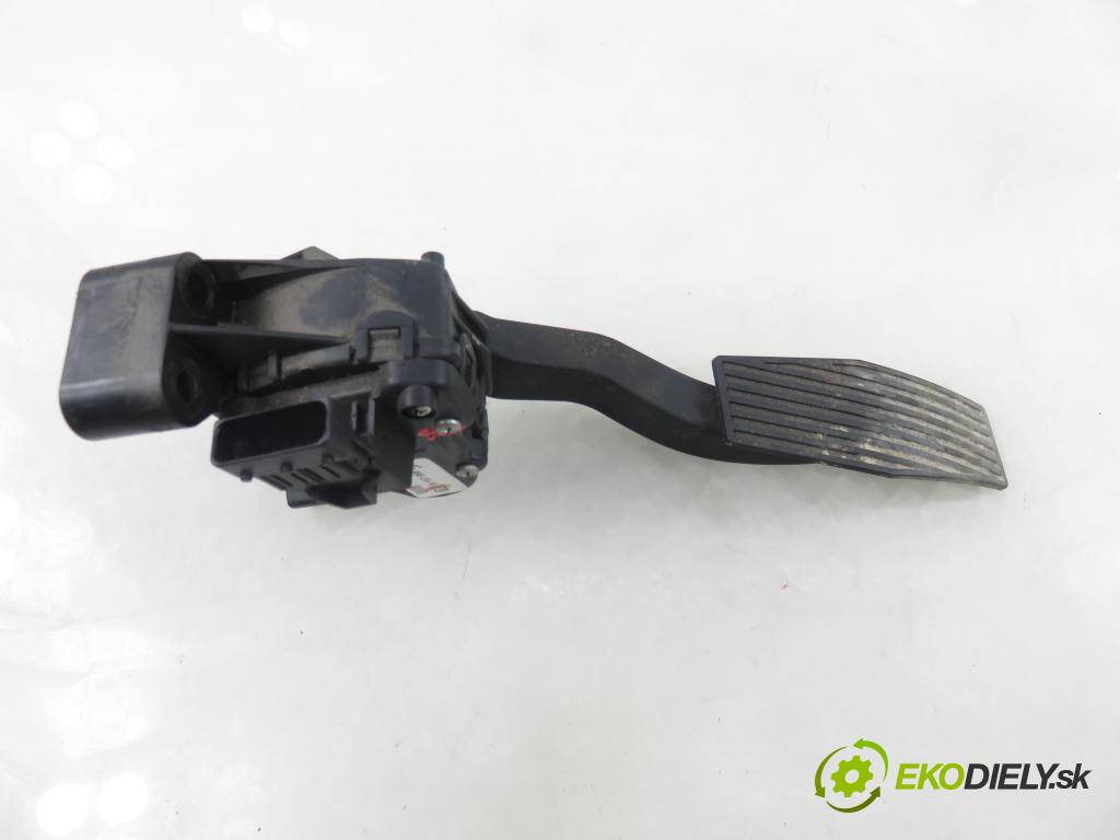 OPEL ASTRA G liftback (T98) HB 2002 62,00 1.6 8V - Z 16 SE 1598,00 Potenciometer plynu 9157998BK (Potenciometer plynového pedálu)