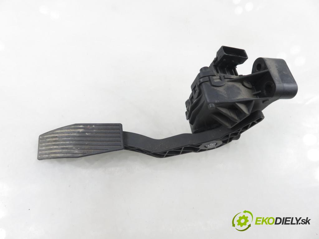 OPEL ASTRA G liftback (T98) HB 2002 62,00 1.6 8V - Z 16 SE 1598,00 Potenciometer plynu 9157998BK (Potenciometer plynového pedálu)