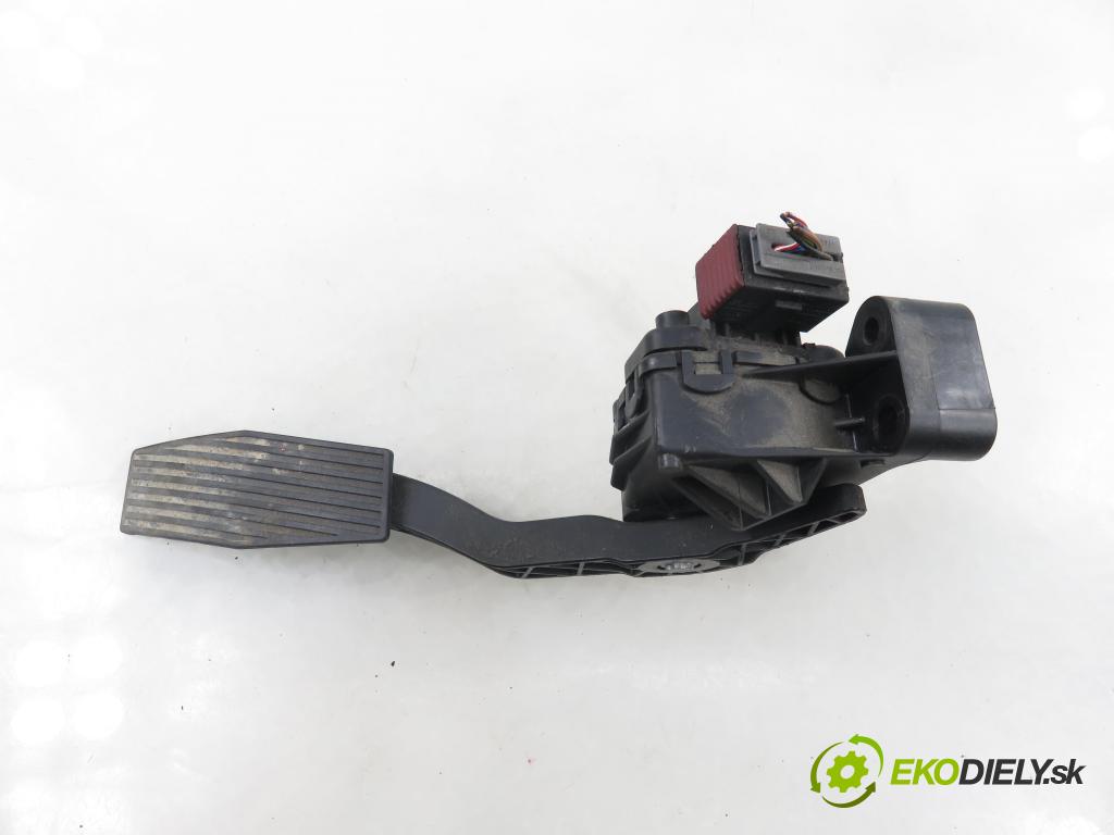 OPEL ASTRA G liftback (T98) HB 2002 62,00 1.6 8V - Z 16 SE 1598,00 Potenciometer plynu 9157998BK (Potenciometer plynového pedálu)