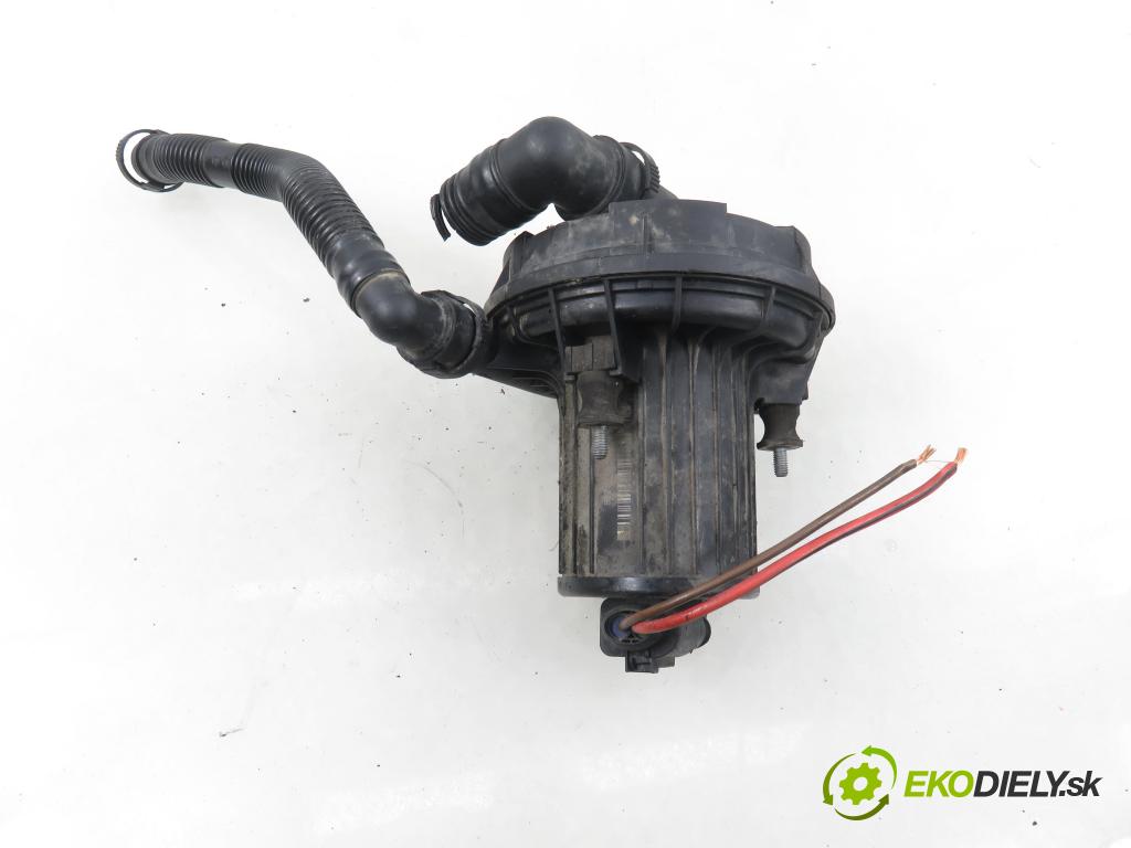 SKODA OCTAVIA II (1Z3) LIFTBACK 2012 75,00 1.6 - BSE 1595,00 pumpa vzduchu 06A959253E ; 72273813 ; 06A131333C