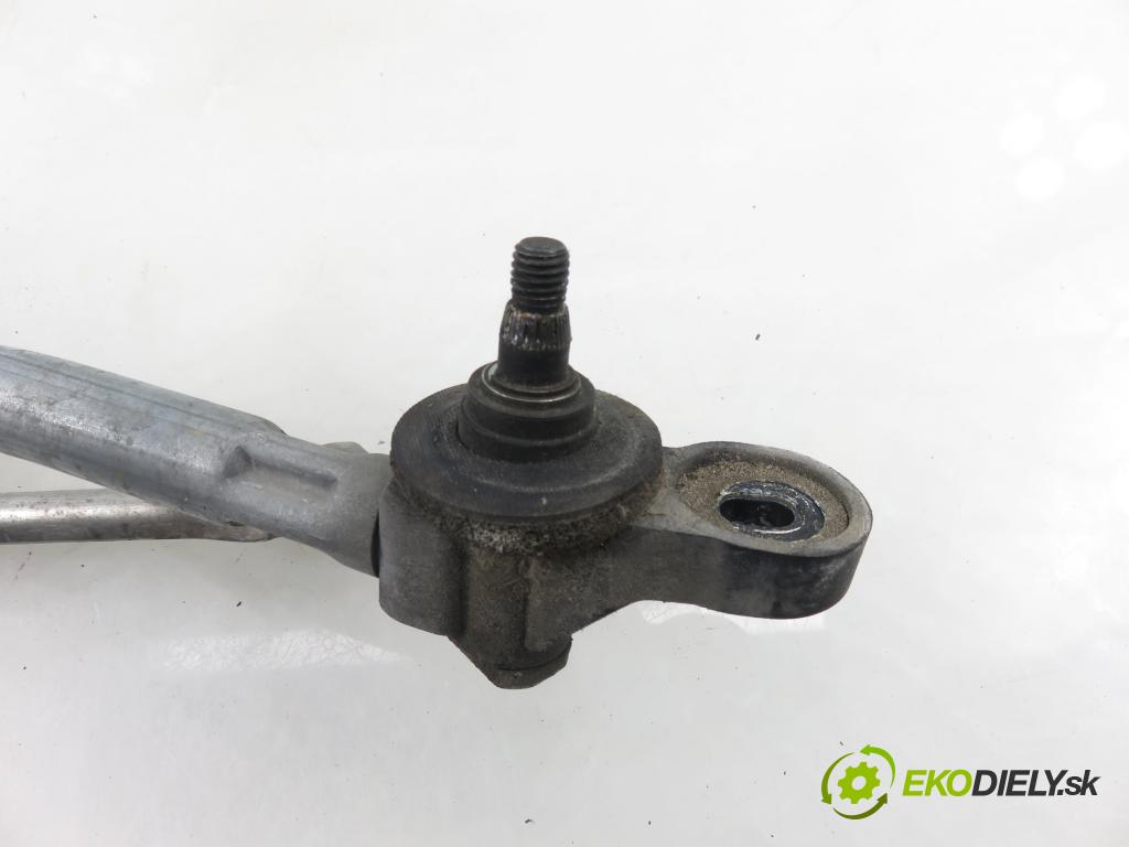 OPEL ASTRA G liftback (T98) HB 2002 62,00 1.6 8V - Z 16 SE 1598,00 MECHANISMUS/ motorek stěračů 404387