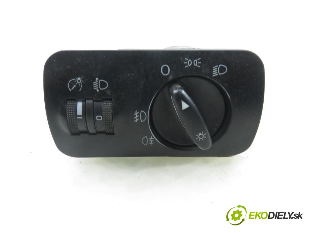 SEAT LEON (1M1) HB 2002 81,00 1.9 TDI 110 - ASV 1896,00 přepínač světla 1M1941531L