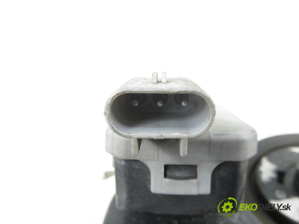 OPEL ASTRA G liftback (T98) HB 2002 62,00 1.6 8V - Z 16 SE 1598,00 Svetlo PP