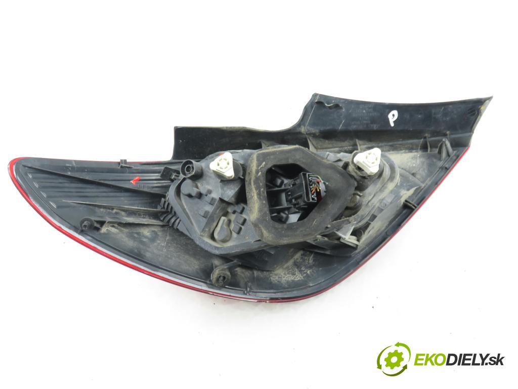 OPEL CORSA D (S07) HB 2010 70,00 1.3 CDTI - Z 13 DTE 1248,00 Svetlo pravé zadné 13269051