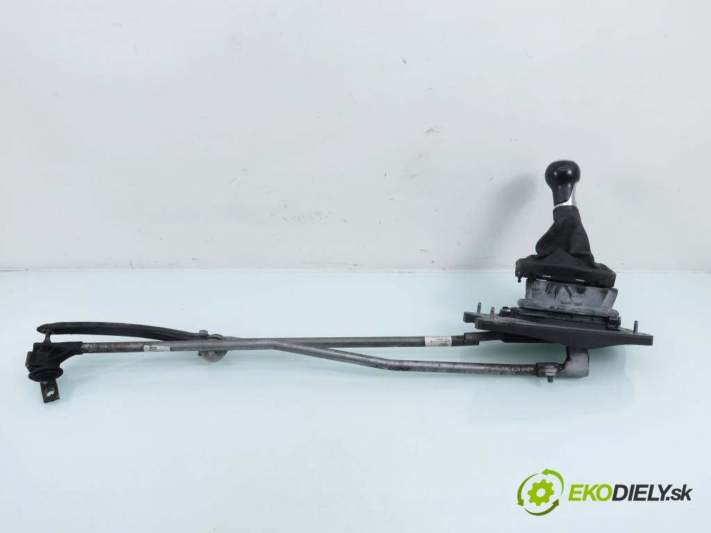 AUDI A5 (8T3) COUPE 2009 140,00 2.7 TDI - CGKA 2698,00 ZVEDÁK: 8K0711406 ; 8K0711271D ; 8K0711025K