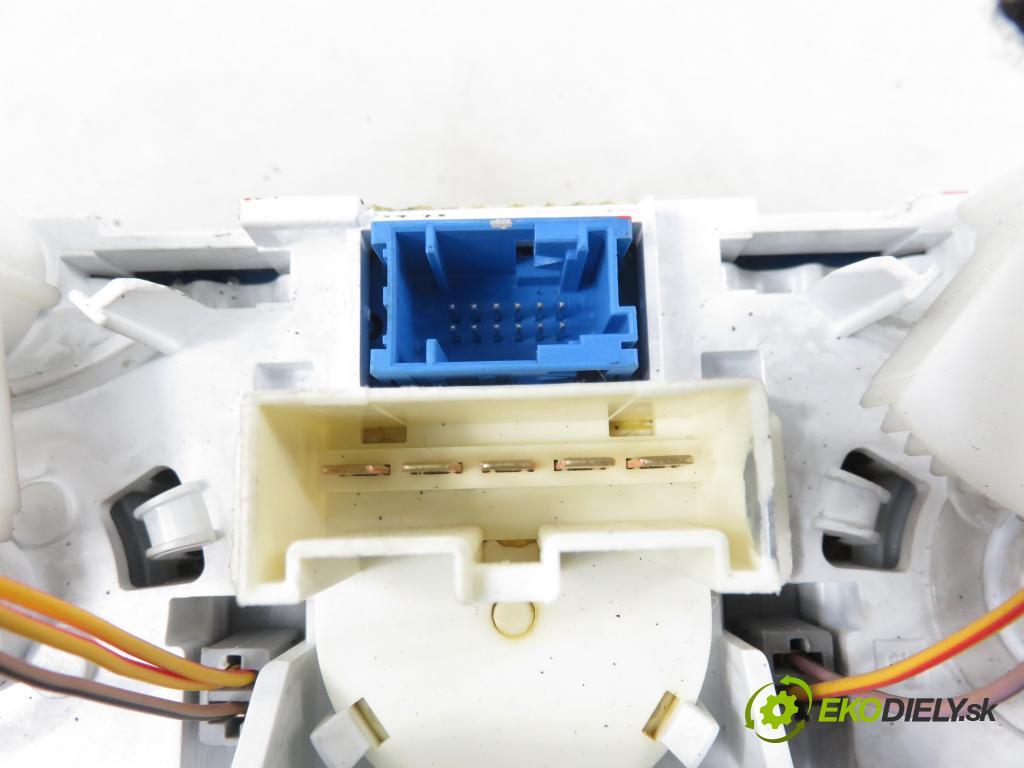 OPEL CORSA D (S07) HB 2010 70,00 1.3 CDTI - Z 13 DTE 1248,00 Panel kúrenia KLIMATRONIK 466119570