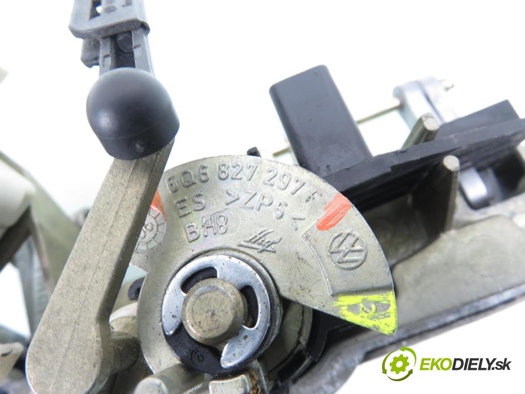 VW POLO (9N_) HB 2006 40,00 1.2 - BMD 1198,00 Kľučka dverí kufor 6Q6827297F