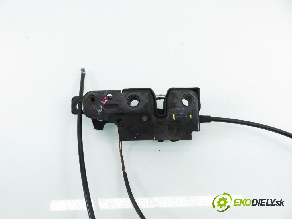 AUDI A3 (8P1) HB 2003 103,00 2.0 TDI PD 16V 140 1968,00 zámok kapoty 8P0823509C