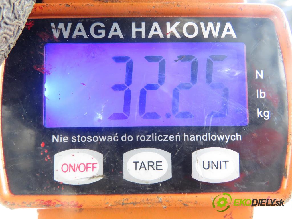 TOYOTA YARIS (_P1_) HB 2004 50,00 1.0 VVT- i 68 - 1SZ-FE 998,00 výztuha zadní část ABS