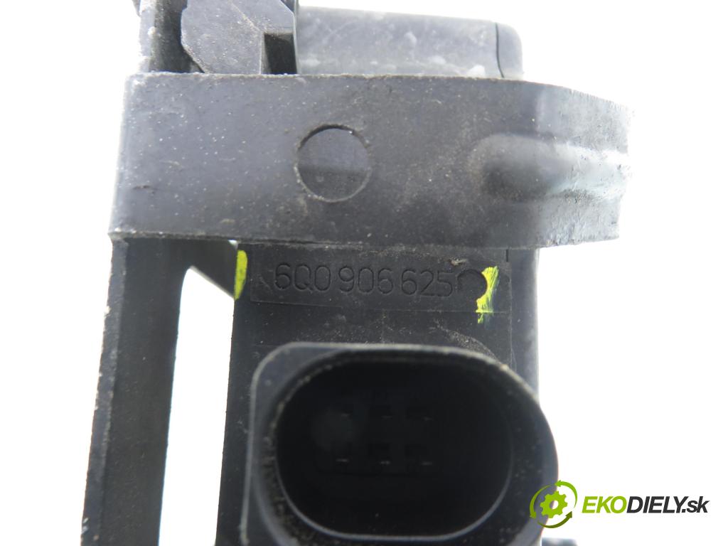 AUDI A3 (8P1) HB 2003 103,00 2.0 TDI PD 16V 140 1968,00 VENTIL magnetický 6Q0906625