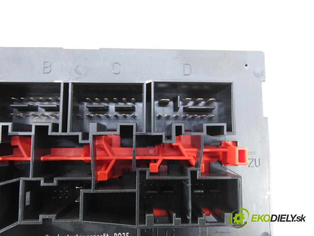 AUDI A3 (8P1) HB 2003 103,00 2.0 TDI PD 16V 140 1968,00 MODUL komfortu 8P0907279 ; F005V00218