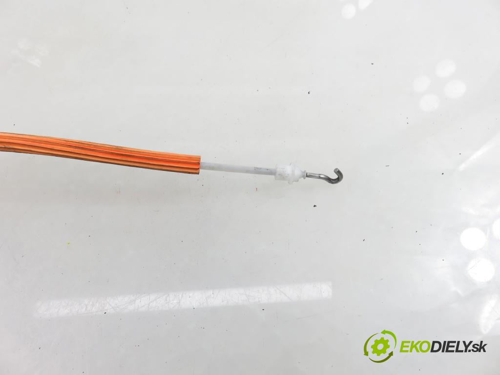 AUDI A3 (8P1) HB 2003 103,00 2.0 TDI PD 16V 140 1968,00 zámok