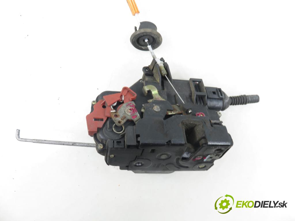 AUDI A3 (8P1) HB 2003 103,00 2.0 TDI PD 16V 140 1968,00 zámok