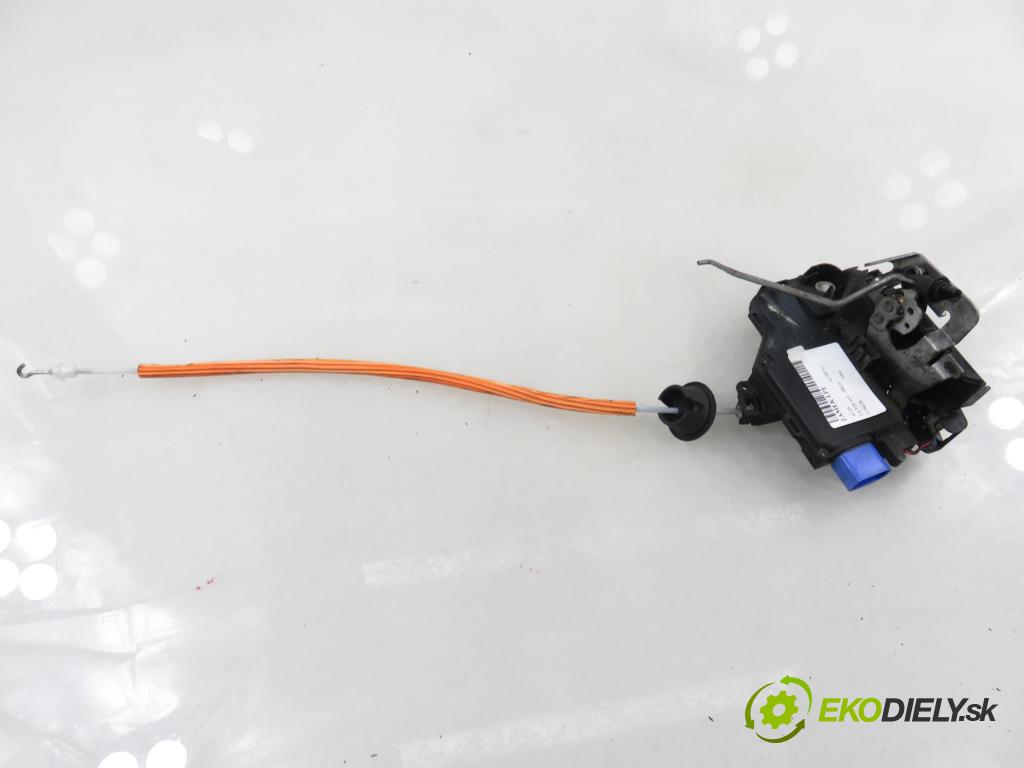 AUDI A3 (8P1) HB 2003 103,00 2.0 TDI PD 16V 140 1968,00 zámok