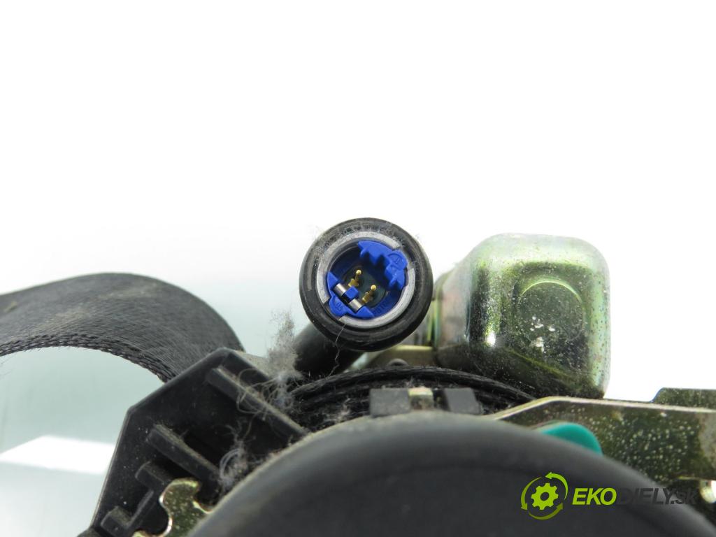 AUDI A3 (8P1) HB 2003 103,00 2.0 TDI PD 16V 140 1968,00 Držiak bezpečnostný LP 8P3857705