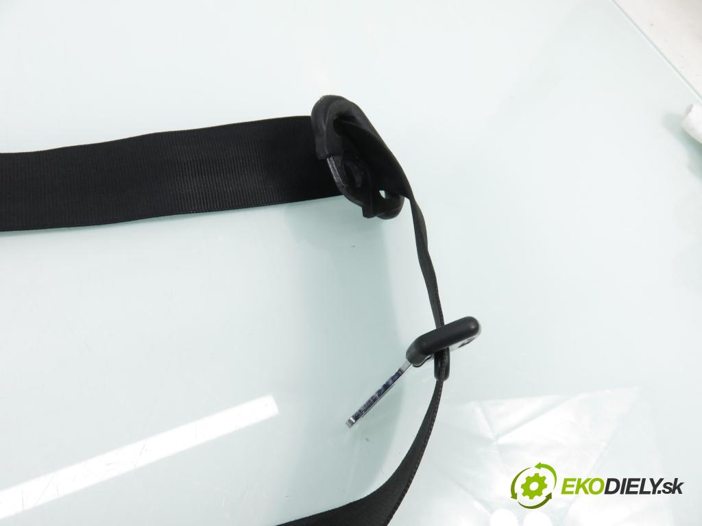 AUDI A3 (8P1) HB 2003 103,00 2.0 TDI PD 16V 140 1968,00 Držiak bezpečnostný PP 8P3857706B