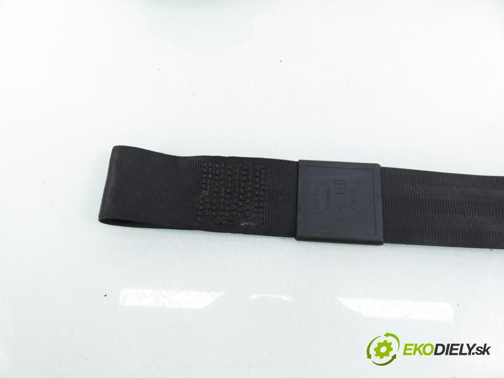 AUDI A3 (8P1) HB 2003 103,00 2.0 TDI PD 16V 140 1968,00 Držiak bezpečnostný PP 8P3857706B