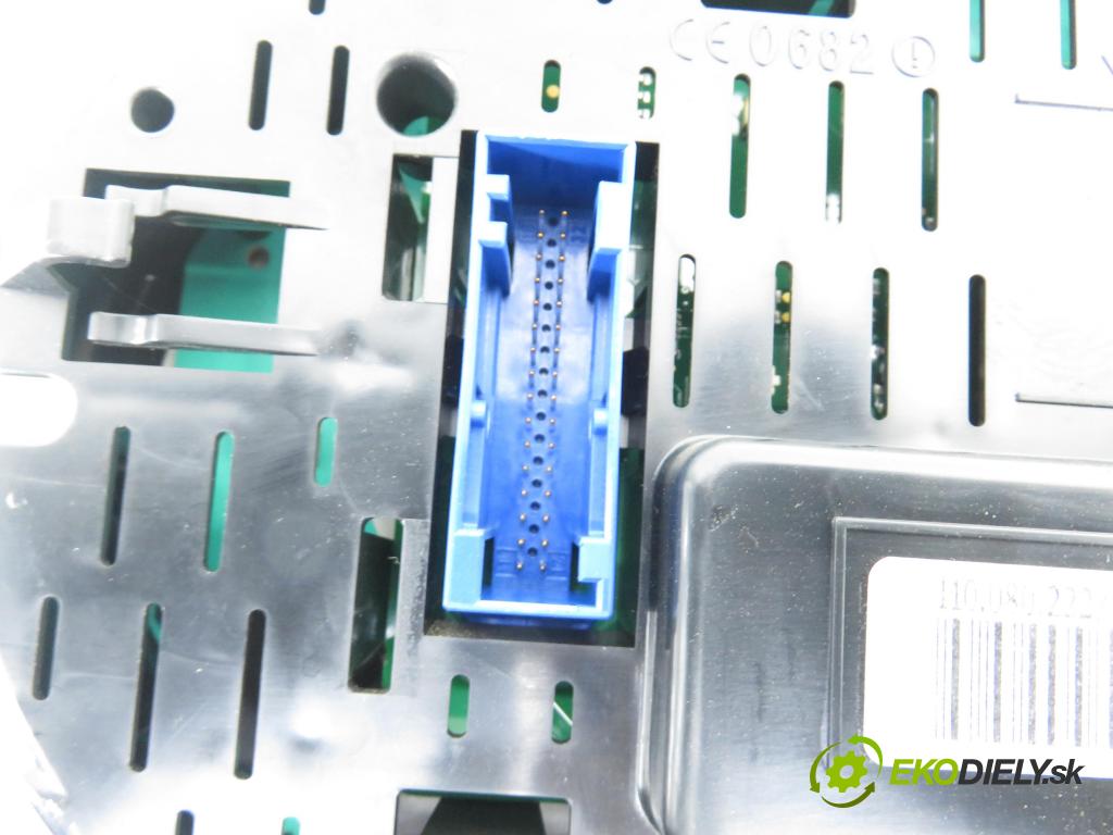 AUDI A3 (8P1) HB 2003 103,00 2.0 TDI PD 16V 140 1968,00 Prístrojovka elektrický 8P0920900B