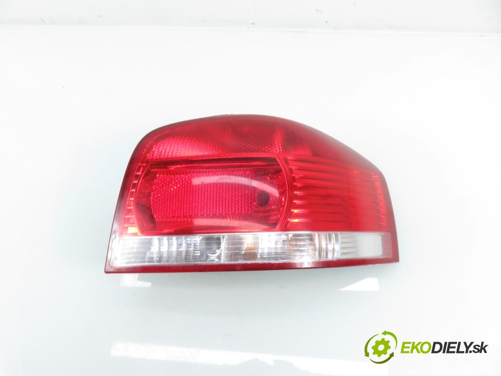 AUDI A3 (8P1) HB 2003 103,00 2.0 TDI PD 16V 140 1968,00 Svetlo pravé zadné 8P0945096