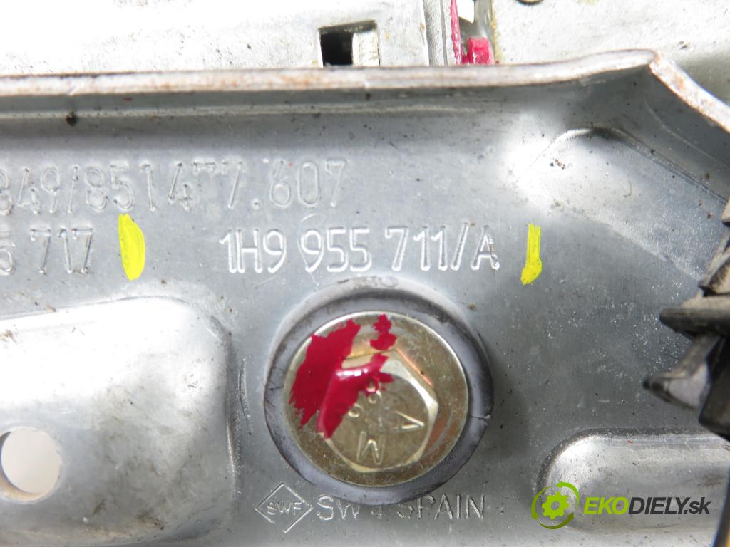 VW GOLF III Variant (1H5) KOMBI 1997 55,00 1.8 - ANN 1781,00 Motorček stierače zadné 1H9955717A