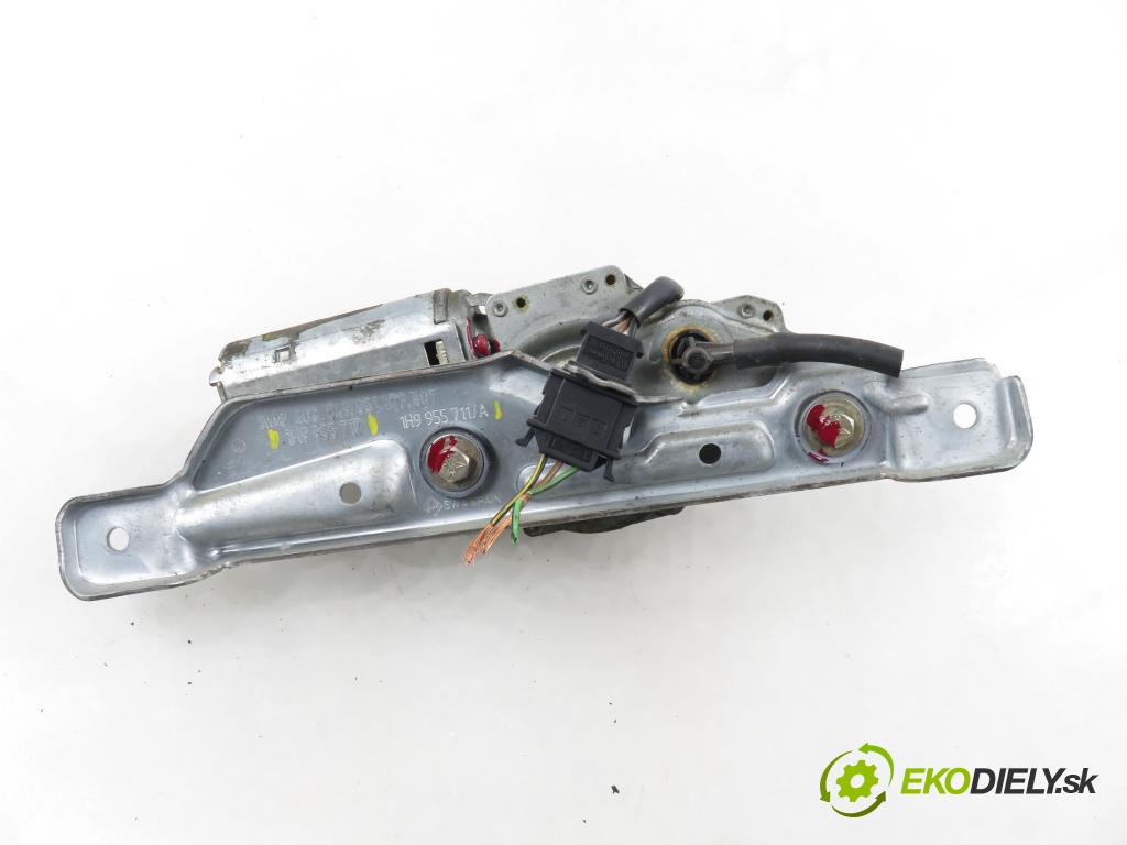 VW GOLF III Variant (1H5) KOMBI 1997 55,00 1.8 - ANN 1781,00 Motorček stierače zadné 1H9955717A