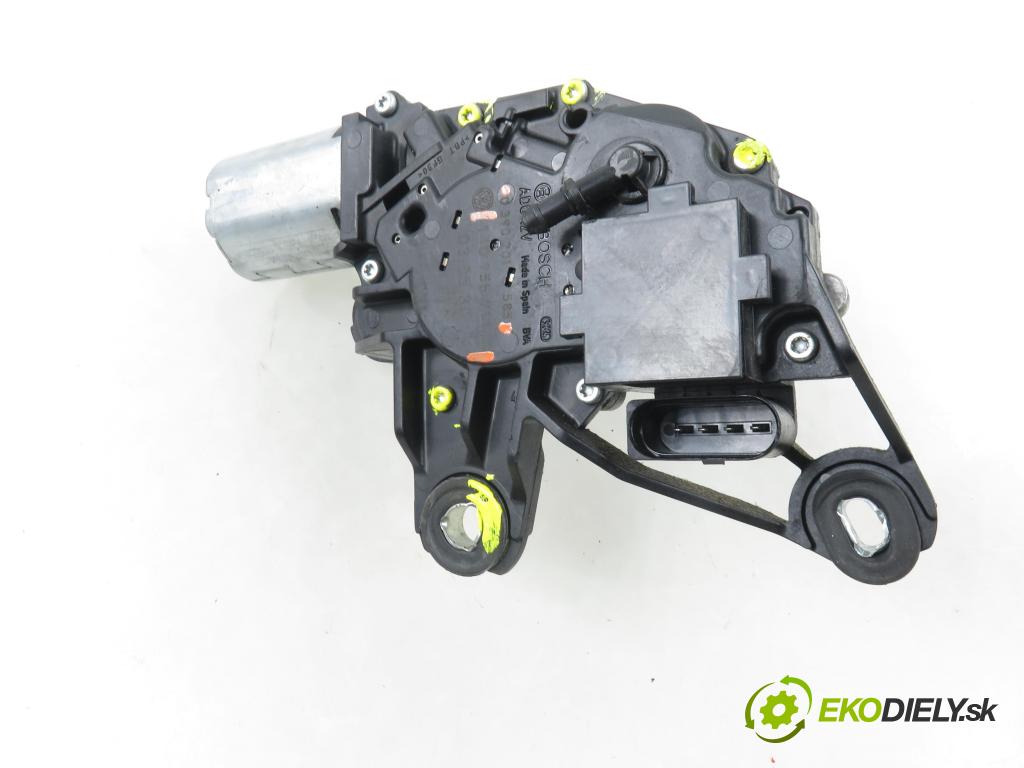 VW TOURAN (1T1, 1T2) MINIVAN 2004 74,00 1.9 TDI PD 100 - AVQ 1896,00 motorek stěrače ZADNÍ: 1T0955711A ; 0390201585