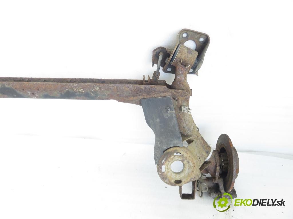 VW GOLF IV (1J1) HB 2000 74,00 1.6 - AKL 1595,00 výztuha zadní část ABS