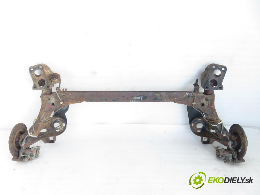 VW GOLF IV (1J1) HB 2000 74,00 1.6 - AKL 1595,00 výztuha zadní část ABS