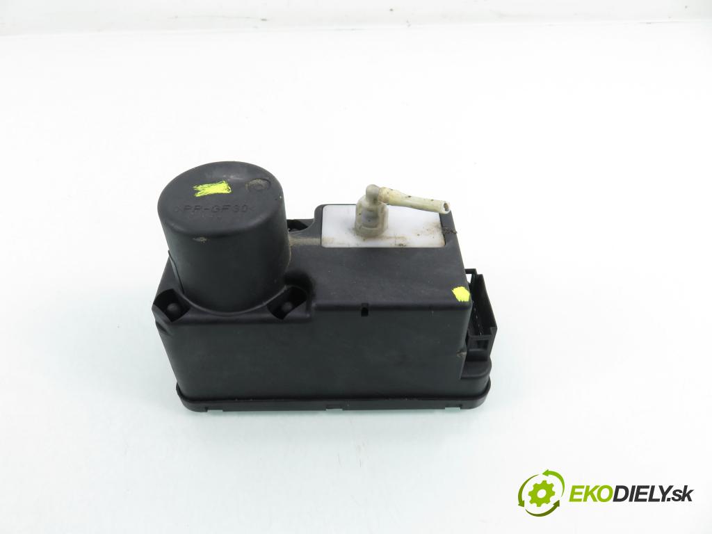 VW GOLF III Variant (1H5) KOMBI 1997 55,00 1.8 - ANN 1781,00 pumpa zámku centrálneho 1H0962257G