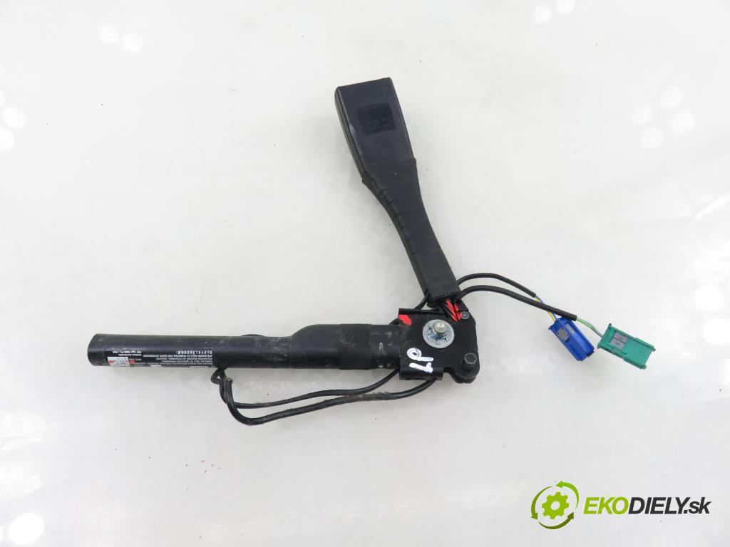 OPEL CORSA D (S07) HB 2010 70,00 1.3 CDTI - Z 13 DTE 1248,00 zapínače pásů PŘEDNÍ: 13286178