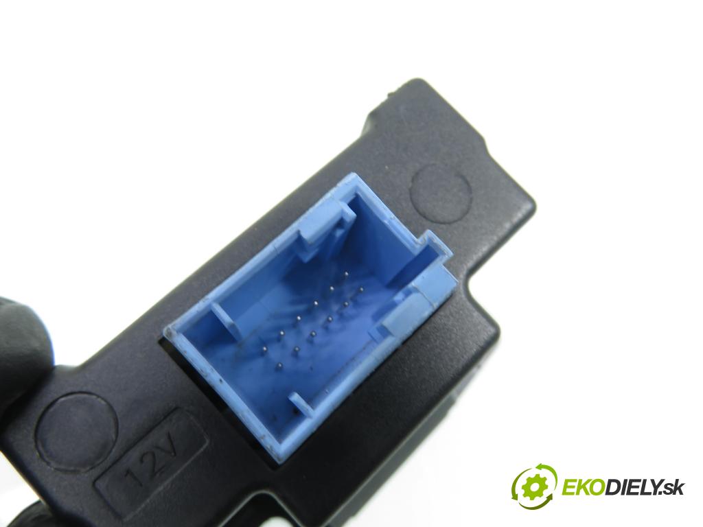 RENAULT GRAND SCENIC II (JM0/1_) MINIVAN 2006 0,00 1.9 dCi (JM15) - F9Q E 804 1870,00 vypínač brzdy MANUÁLNY: 8200243681