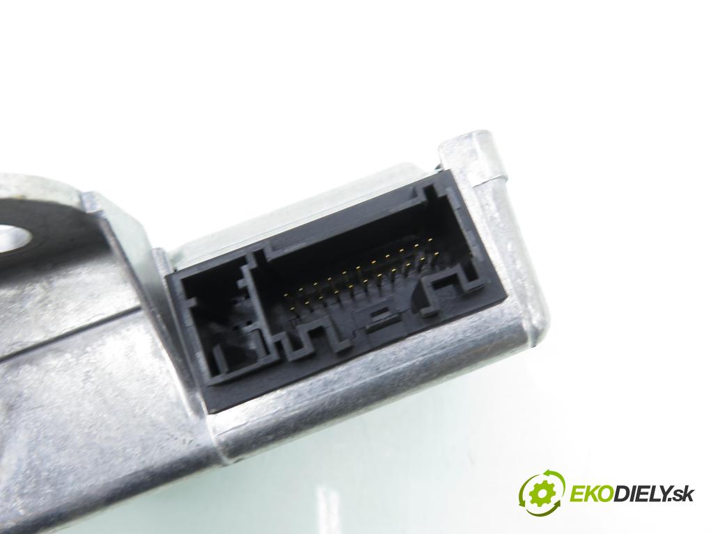 RENAULT GRAND SCENIC II (JM0/1_) MINIVAN 2006 0,00 1.9 dCi (JM15) - F9Q E 804 1870,00 MODUL air BAG 8200411956B