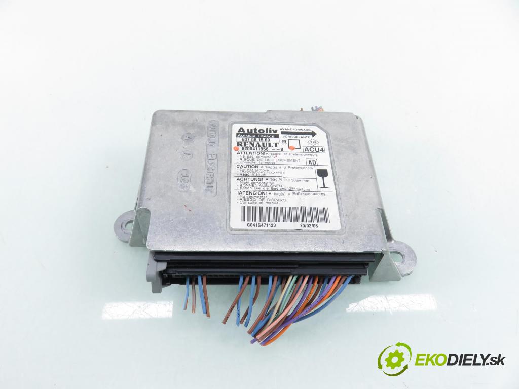 RENAULT GRAND SCENIC II (JM0/1_) MINIVAN 2006 0,00 1.9 dCi (JM15) - F9Q E 804 1870,00 MODUL air BAG 8200411956B