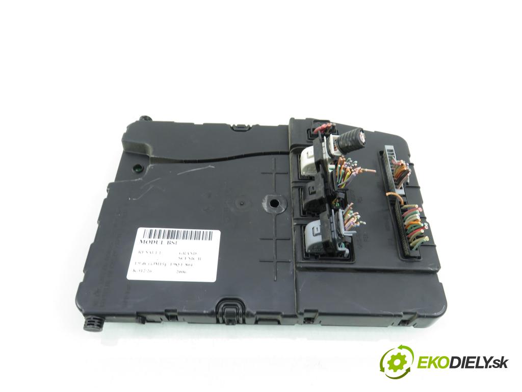 RENAULT GRAND SCENIC II (JM0/1_) MINIVAN 2006 0,00 1.9 dCi (JM15) - F9Q E 804 1870,00 MODUL BSI 8200433198 ; S118400260E