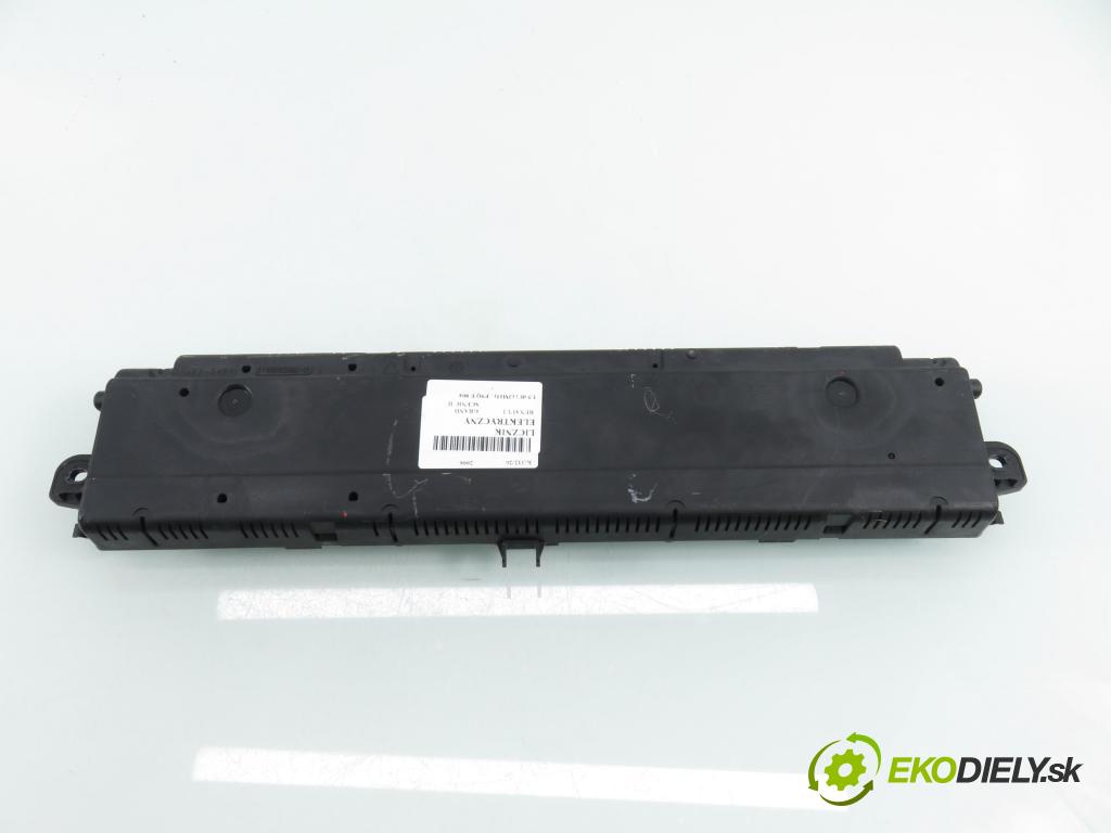 RENAULT GRAND SCENIC II (JM0/1_) MINIVAN 2006 0,00 1.9 dCi (JM15) - F9Q E 804 1870,00 Prístrojovka elektrický P8200461294H