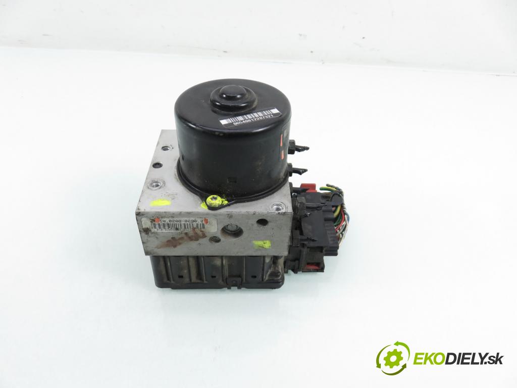 PEUGEOT 206 liftback (2A/C) HB 2003 55,00 1.4 i - KFW (TU3JP) 1360,00 pumpa ABS 9632539480 ; 10094811083 ; 10020806902 (Pumpa ABS)