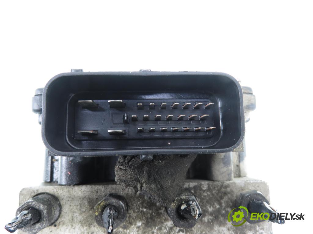 PEUGEOT 206 liftback (2A/C) HB 2003 55,00 1.4 i - KFW (TU3JP) 1360,00 pumpa ABS 9632539480 ; 10094811083 ; 10020806902 (Pumpa ABS)